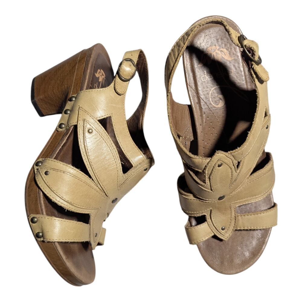 Dansko Nina Beige Leather Flower Cutout Wooden Block Heel Sandals EU 39 US 8.5